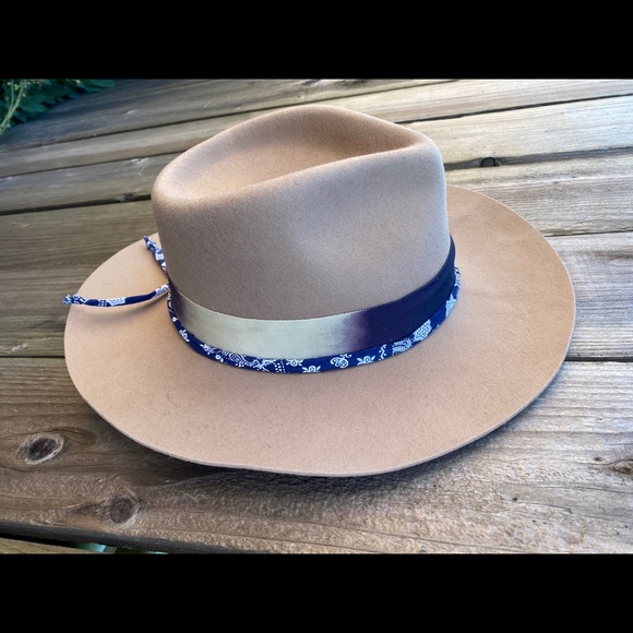 Wyeth Fedora hat incredible band
adjustable 
New - Picture 3 of 5